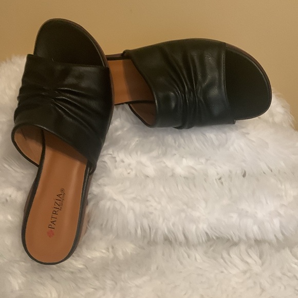 PATRIZIA by Spring Step Evelyn ladies black block heel Sandal size 8 (39) NWOT - Picture 11 of 12